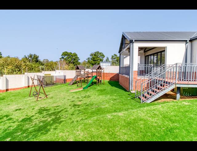 2 BEDROOM APARTMENT RENTED IN NORTH RIDING